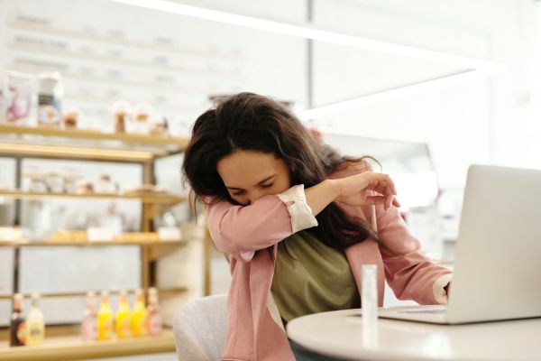 Formaldehyde có độc không? Giải pháp khử an toàn cho gia đình formaldehyde-co-doc-khong