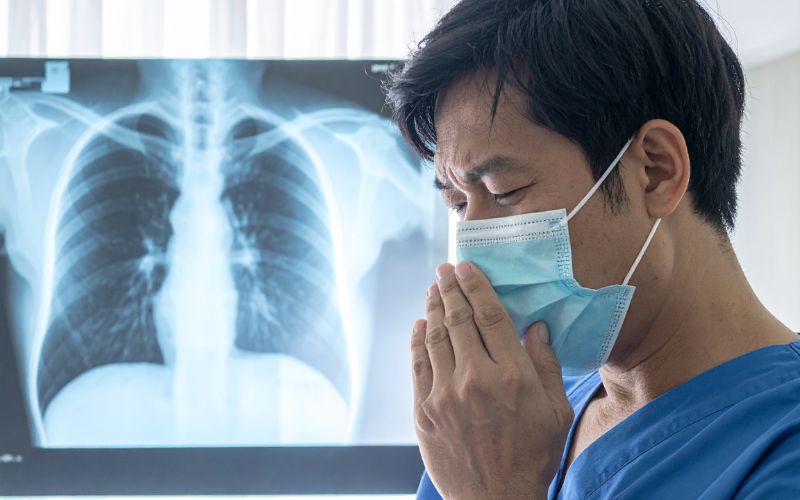 Dấu hiệu viêm phổi nặng ở người lớn và cách xử lý dau-hieu-viem-phoi-nang-o-nguoi-lon-1