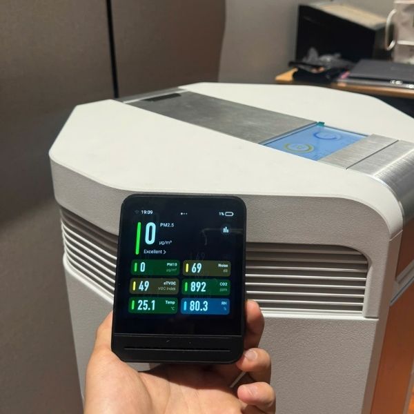 4 dấu hiệu cho thấy nhà bạn cần trang bị ngay máy lọc không khí Máy AI-600 Lọc về "0" hạt bụi siêu mịn PM 0.3 tại cửa gió đầu ra