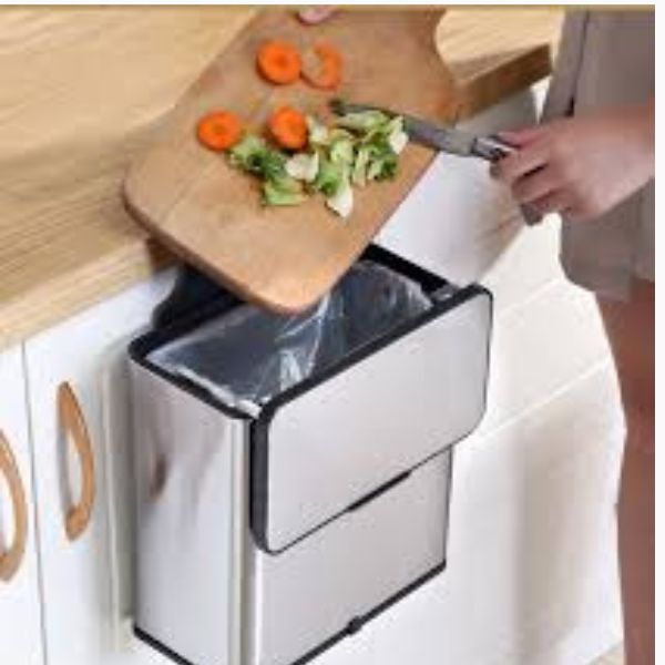 Xử lý mùi khó chịu trong nhà hiệu quả: Giải pháp giúp không gian luôn thơm mát rác thải trong nhà bếp