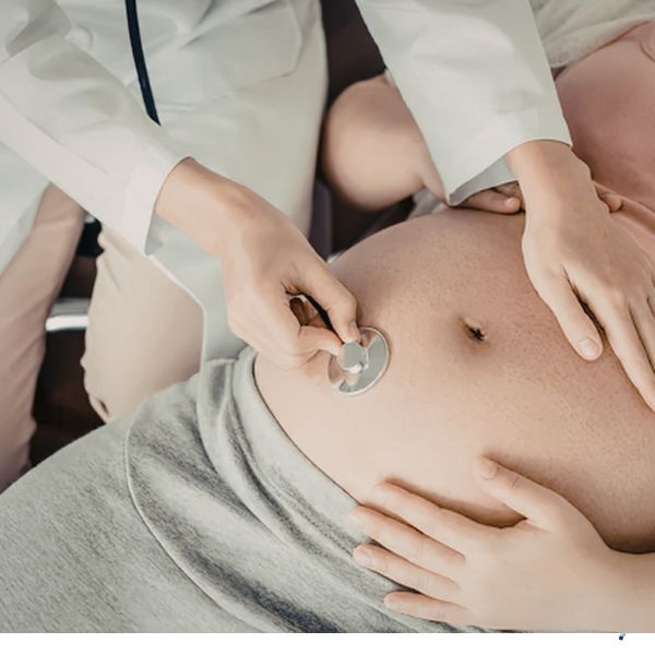 Bà bầu bị khó thở hụt hơi tháng đầu: Nguyên nhân và giải pháp an toàn khám bệnh